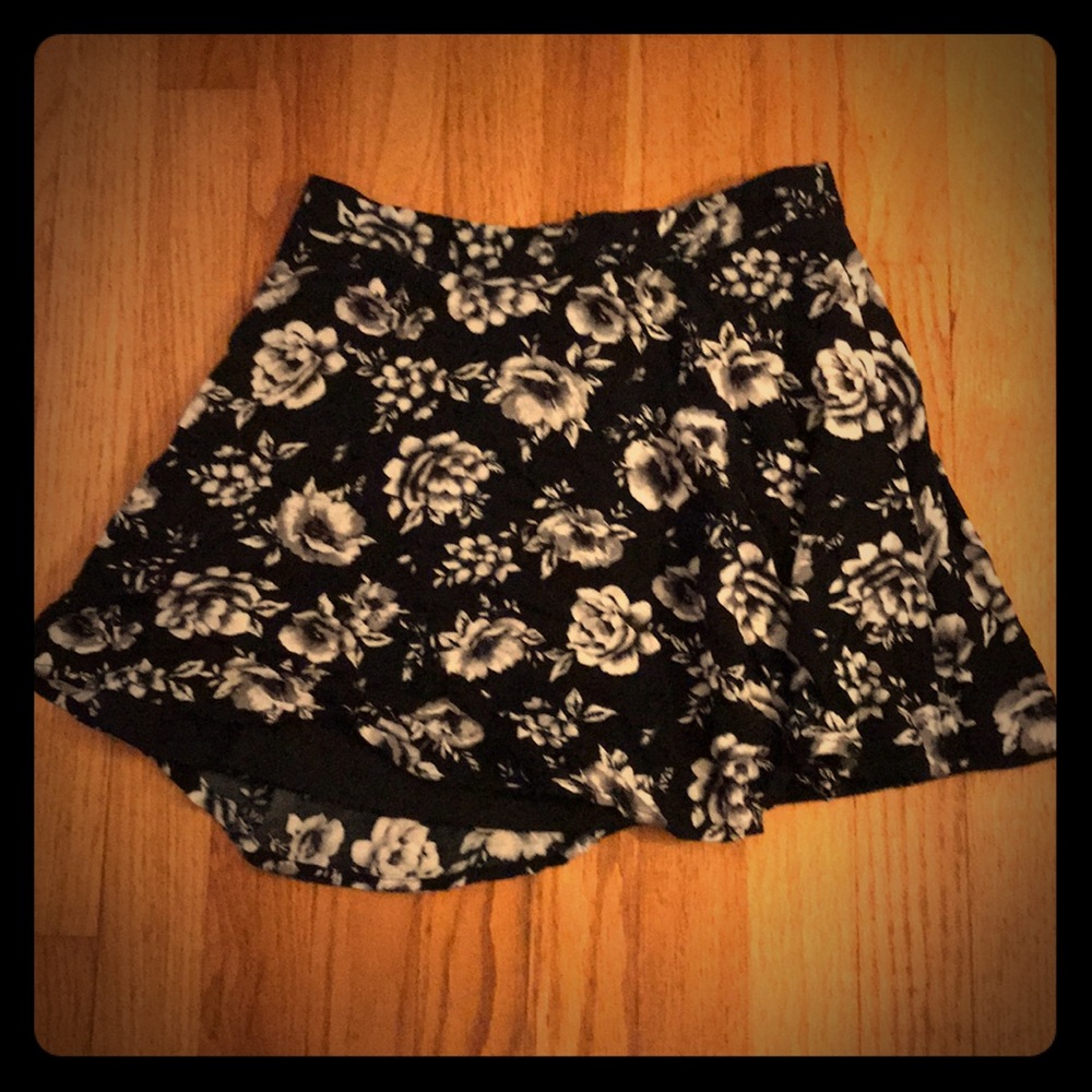 Lightly used skirt